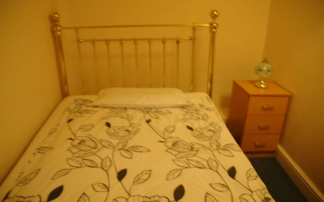 Revive Lodge Heathrow