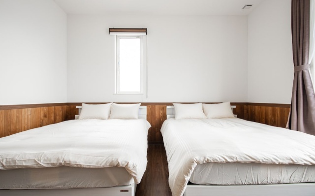 The Beehive Kamifurano – Guest Rooms – Kamifurano