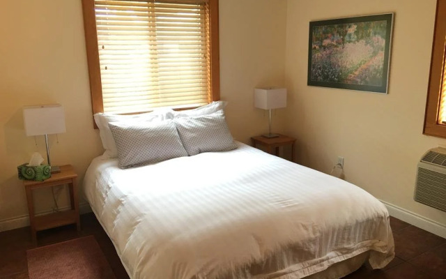 All Seasons Bed & Breakfast