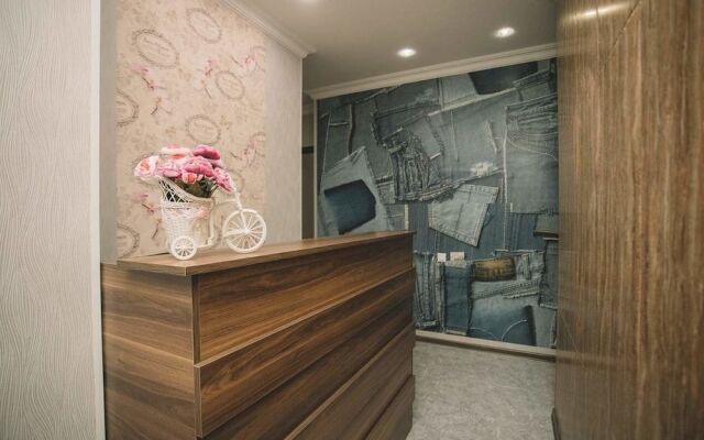 Ninth Floor Hotel