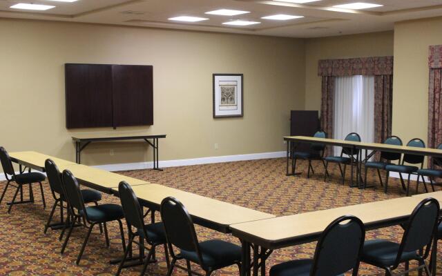Holiday Inn Express & Suites Thomasville by IHG
