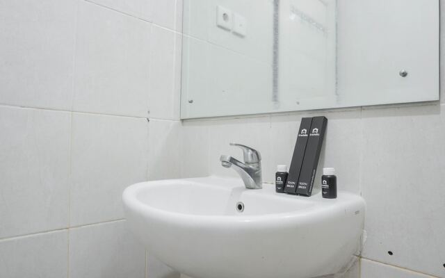 Comfort and Best Choice 2BR at Nifarro Park Apartment