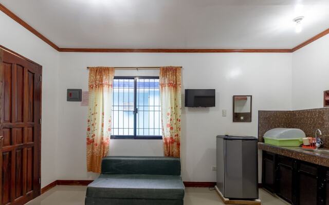 ZEN Rooms Eunas Siargao