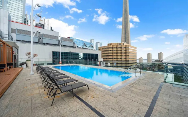 PlanURstay  - 300 Front Street West