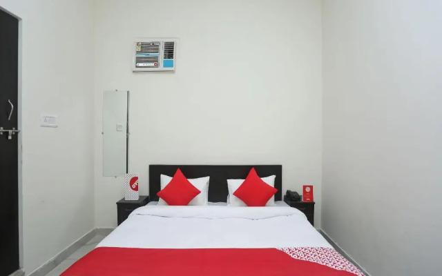 Maharaja Palace by OYO Rooms