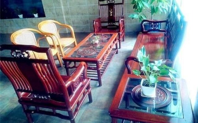 Mingjia Spring Holiday Hotel