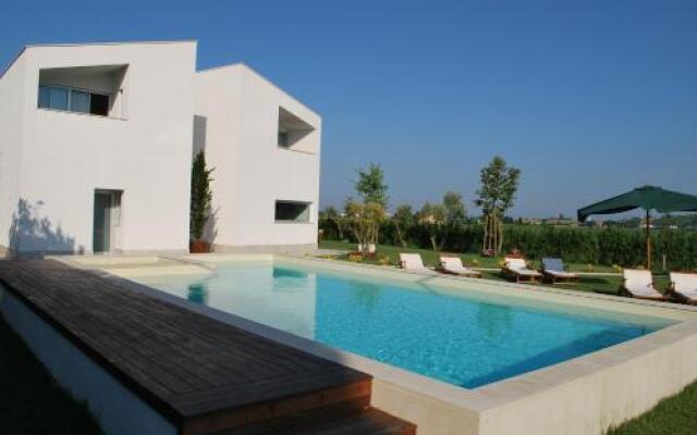 OrtoPi Country Canapa House