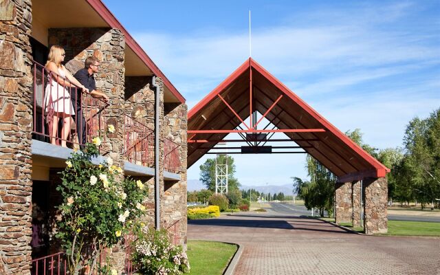 Distinction Mackenzie Country Hotel