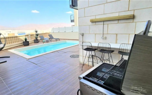 sea view & pool eilat