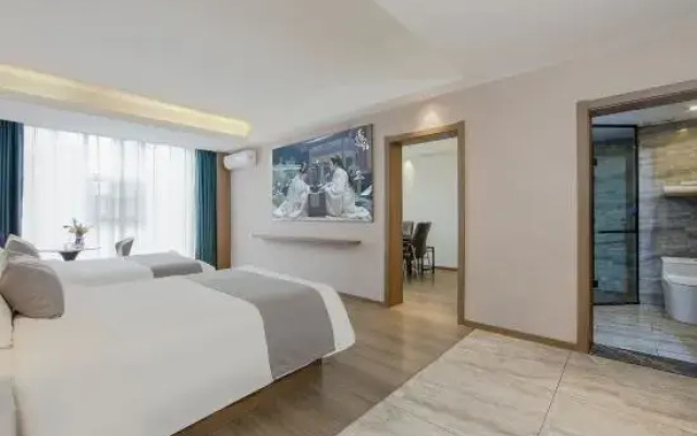 Heber Star Hotel (Loudi Cultural Store)