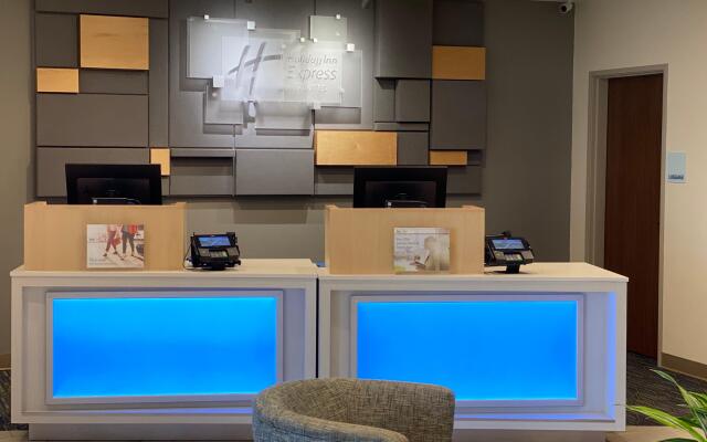 Holiday Inn Express And Suites Junction by IHG