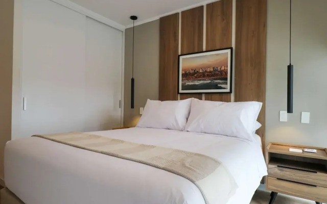 w Majestic 1BR Duplex in the Heart of Barranco