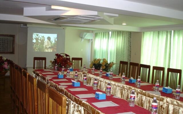 Royal Power Hotel