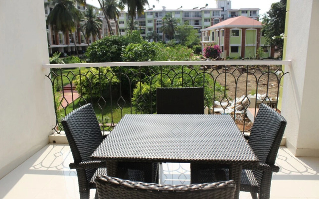 OYO 9364 Home Modern 2 BHK Pool View Candolim