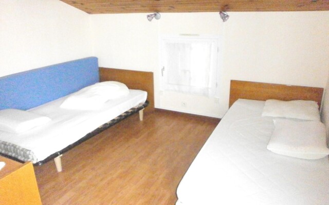 House With 3 Bedrooms in Saint-michel-chef-chef, With Enclosed Garden