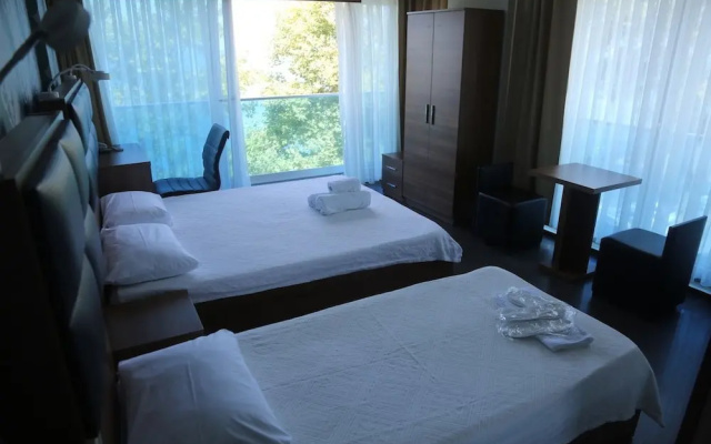 Bayraktar Hotel