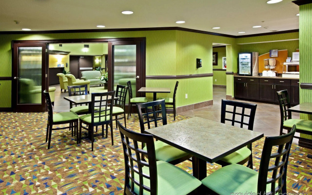 Holiday Inn Express Hotel & Suites Madison by IHG