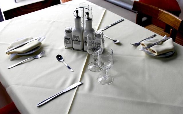 HL Hotel Low Cost