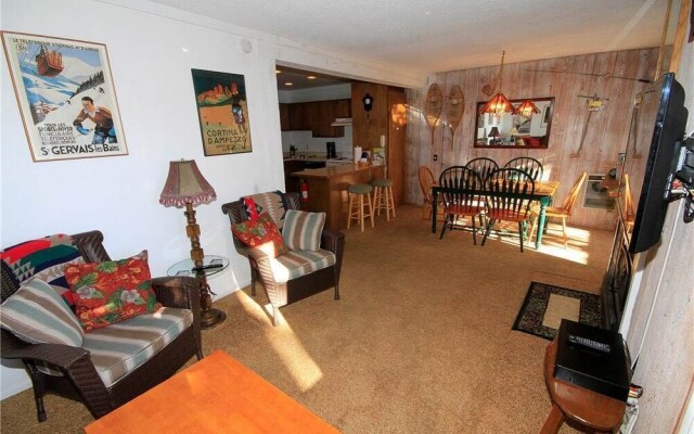 Mammoth Ski & Racquet Club #52