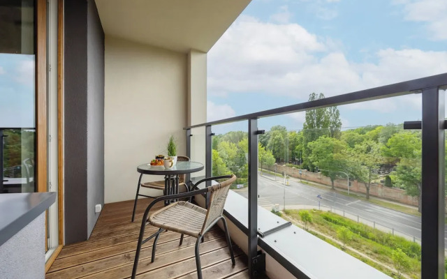 Cosy Studio With Balcony by Renters
