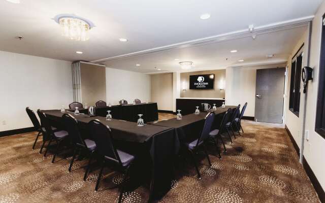 DoubleTree by Hilton Hotel Bloomington