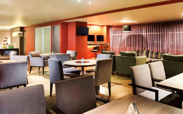 Novotel Jakarta Gajah Mada
