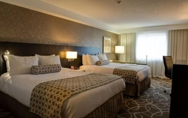 Crowne Plaza Kitchener-Waterloo by IHG