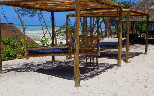 Mbuyuni Beach Village - Bungalows