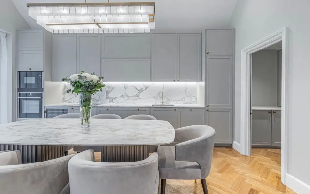 Wimpole Mews - 4 Bedroom Apartment