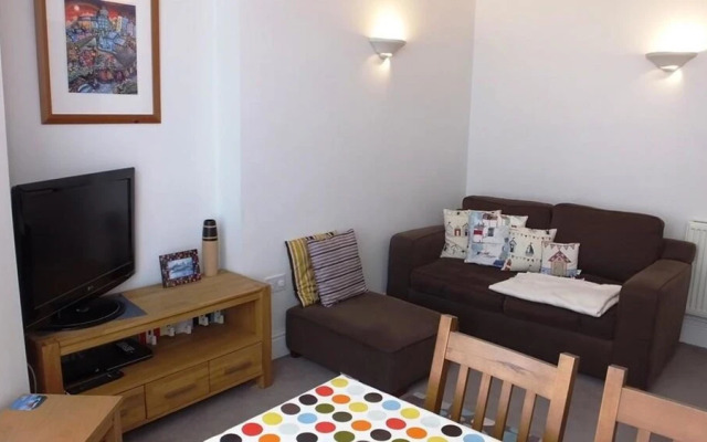 Victoria Street 37, Flat 3