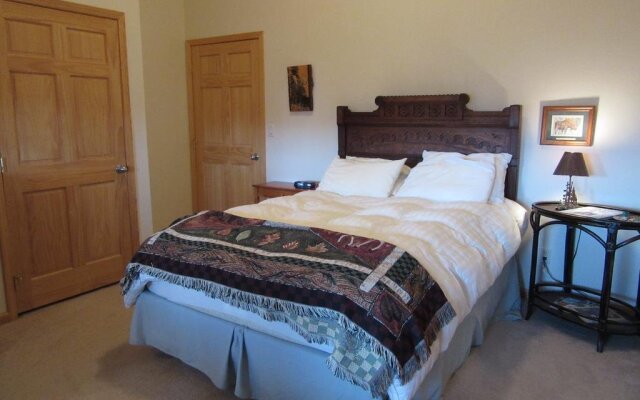 Crooked Creek Retreat