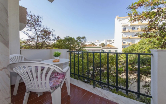 B45 - Main Avenue 2 Bed Apartment