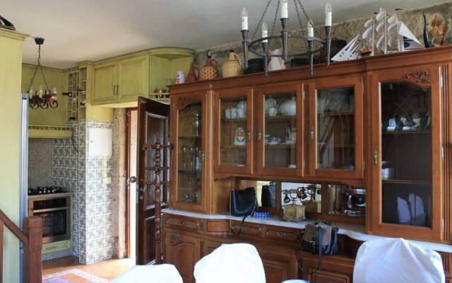 House Contu1000