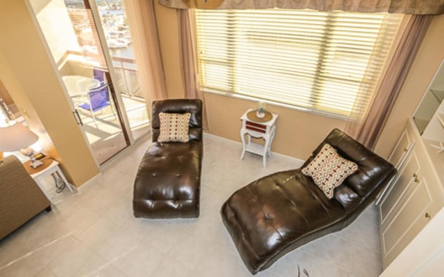 Boardwalk Caper PH4 1104