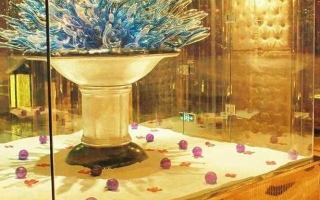 Cailin International Business Hotel