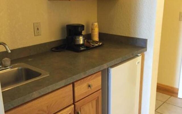 Grand Mackinaw Beachfront and Waterpark