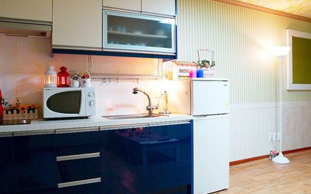 Buan Loveholic Pension
