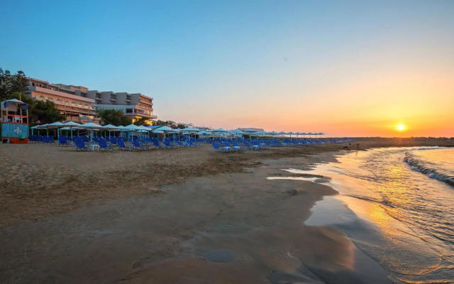 Themis Beach Hotel