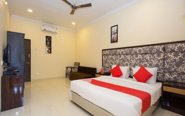 OYO 12249 Hotel Meghna Food Studio