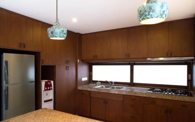 Villa Coklat 3Bdr. Drupadi Seminyak