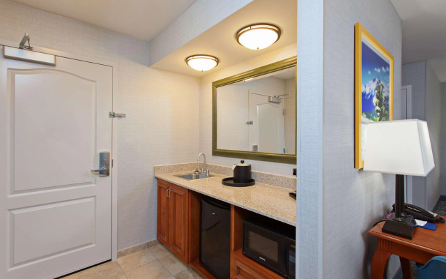Hampton Inn & Suites Clovis-Airport North