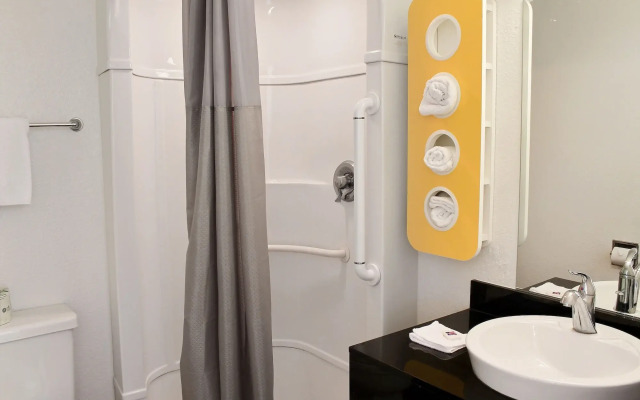 Motel 6 Atascadero, CA