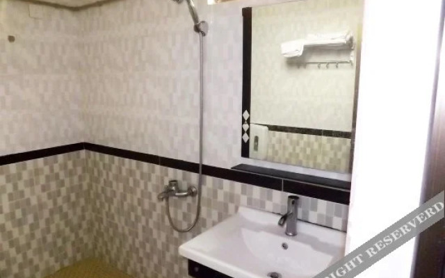 Haikou wenyue hotel