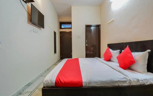 Hotel Sapphire Palace by OYO Rooms