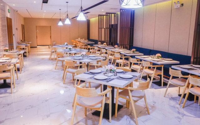 Paco Hotel Guangzhou Tiyu Xilu Metro Station Branch