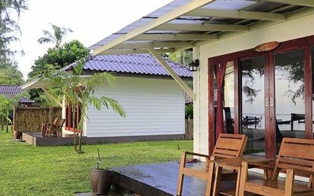 Wapi Resort Koh Lipe