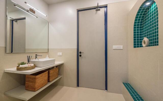 SaffronStays Kaia Waters by Kosha Villas, Pawna - Greek style villa with panoramic view of Pawna lake