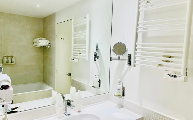 Holiday Inn Calais-Coquelles by IHG