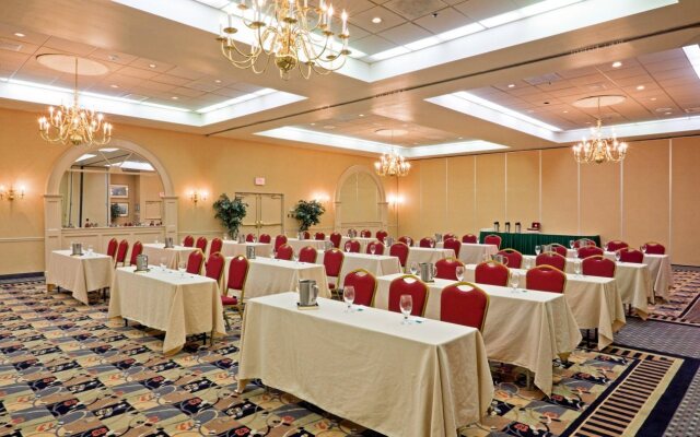 Holiday Inn Philadelphia South - Swedesboro by IHG