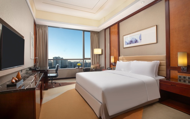 Crowne Plaza Tianjin Binhai Center by IHG – Guest Rooms – Tianjin